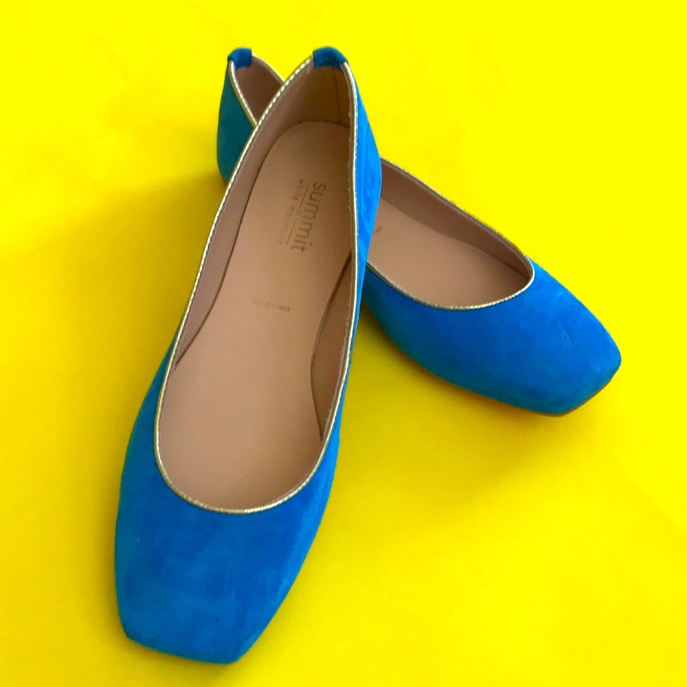 New vintage Y2K royal blue/gold Summit all leather flats